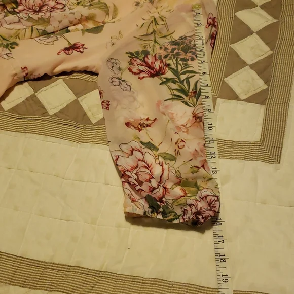 Nwt. Stunning, gorgeous dress. High low. Ruffles. Very feminine. Elastic waist - Picture 10 of 16